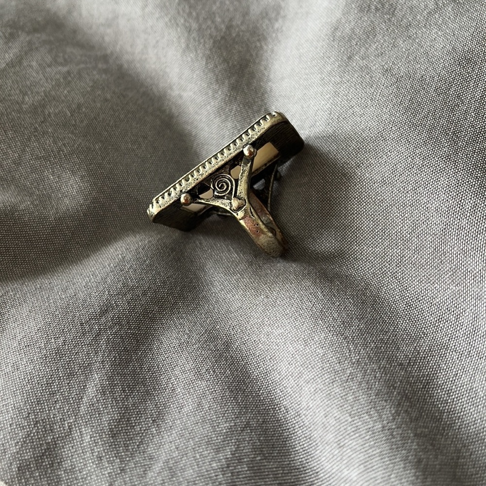 White Rectangle Ring - image 2